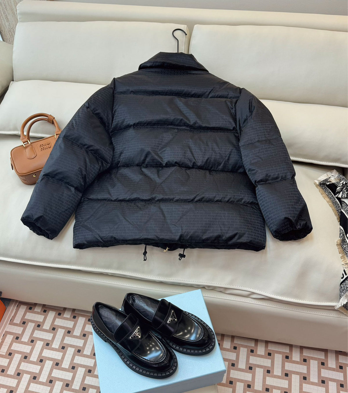 Дамско пухено яке