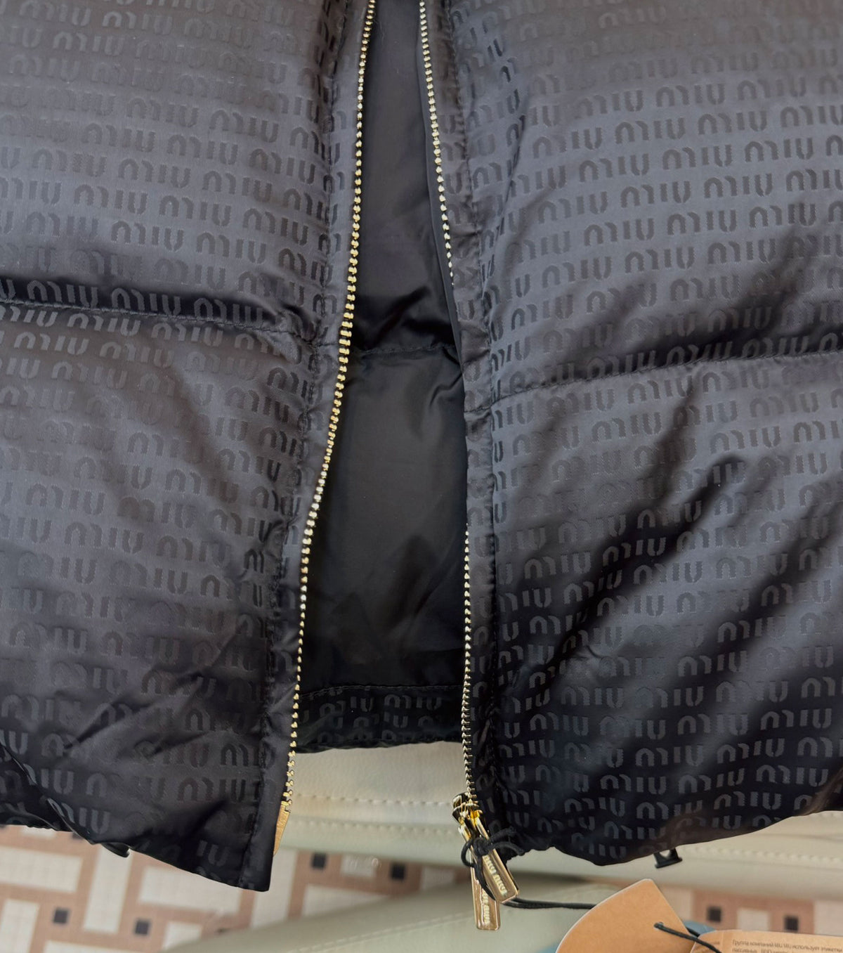 Дамско пухено яке