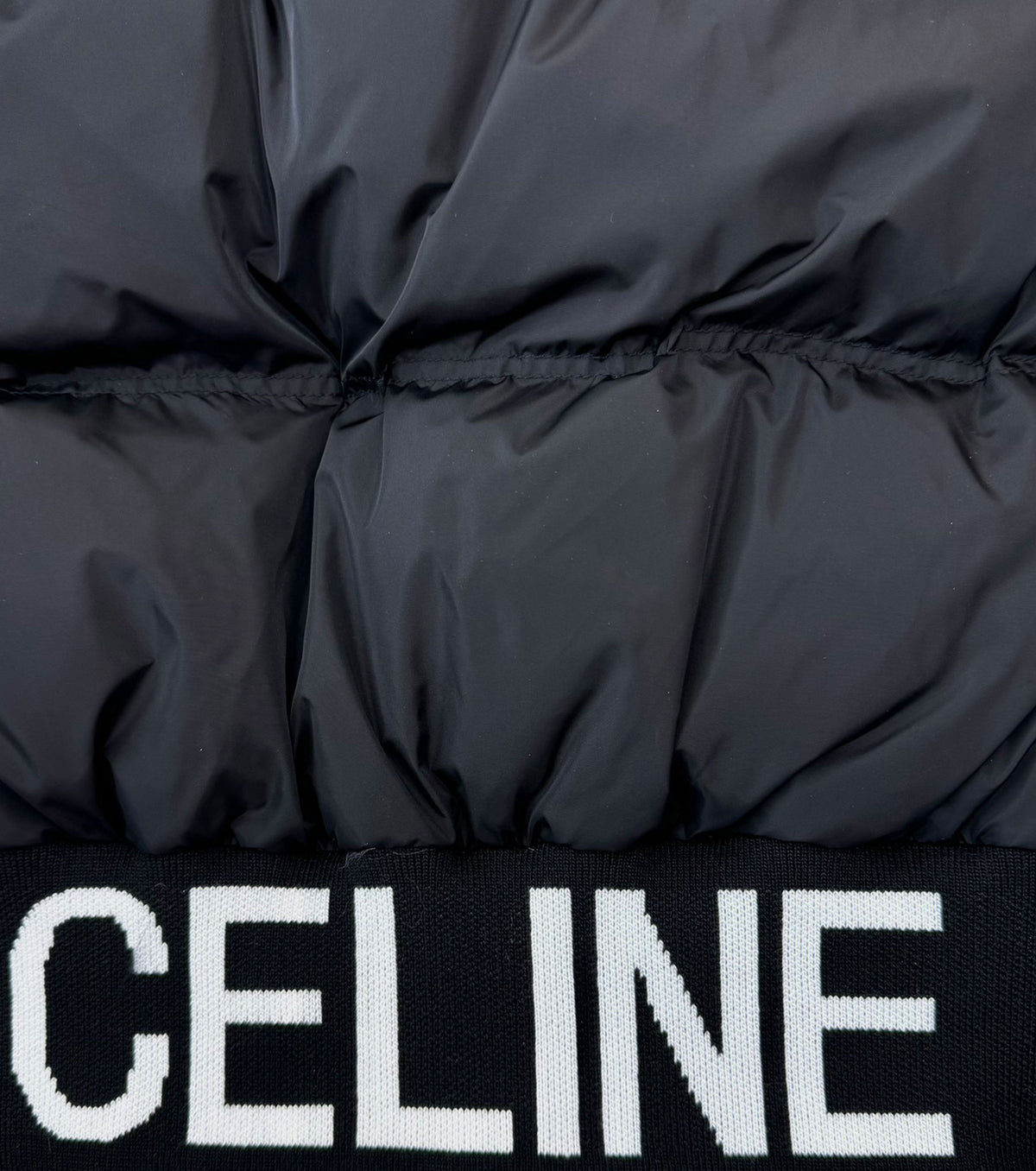 Дамско пухено бомбър яке