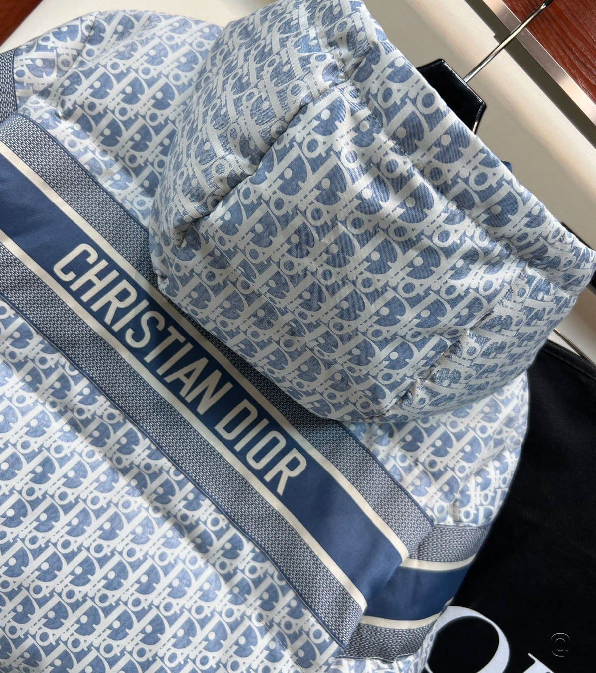 Alps Cropped Puffer Jacket with Hood