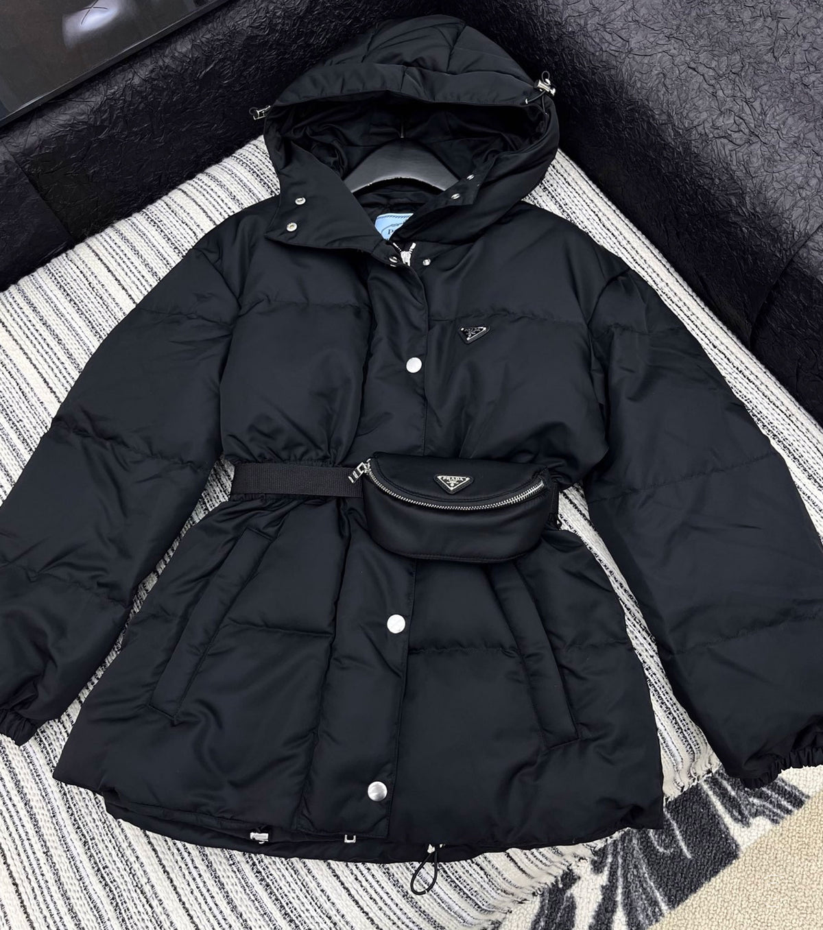 Дамско пухено яке