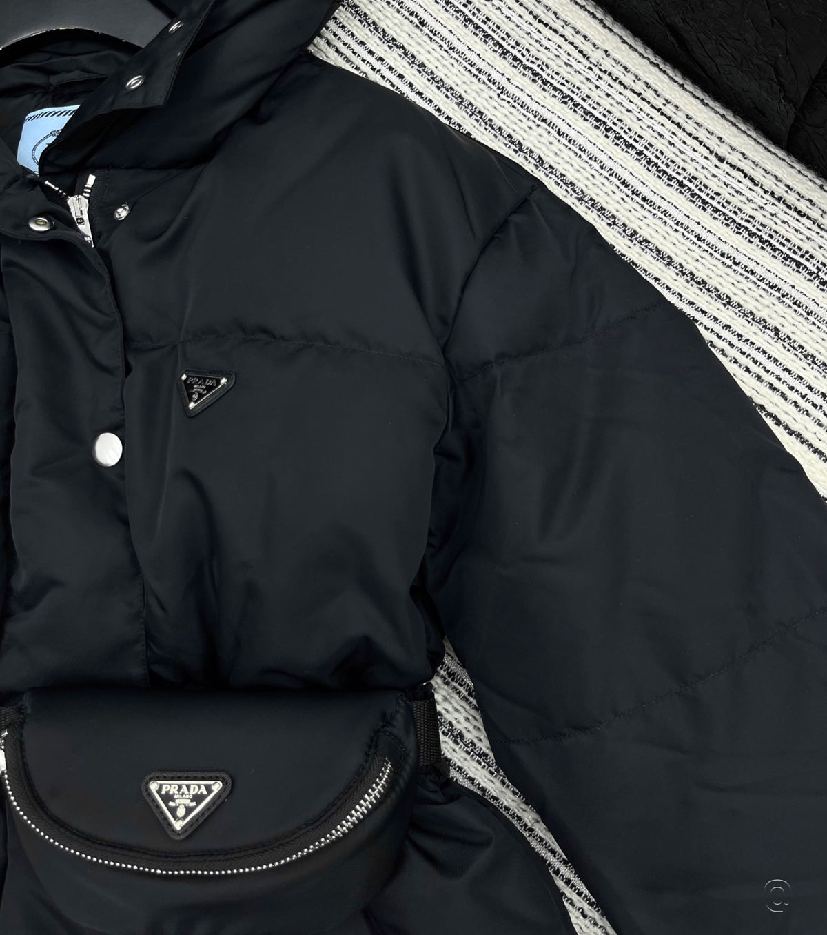 Дамско пухено яке