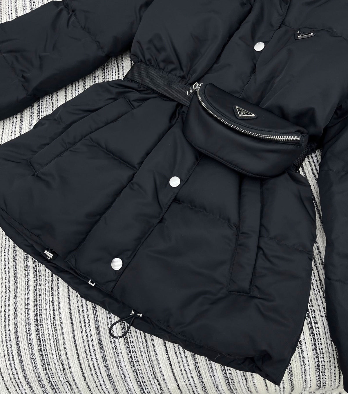 Дамско пухено яке