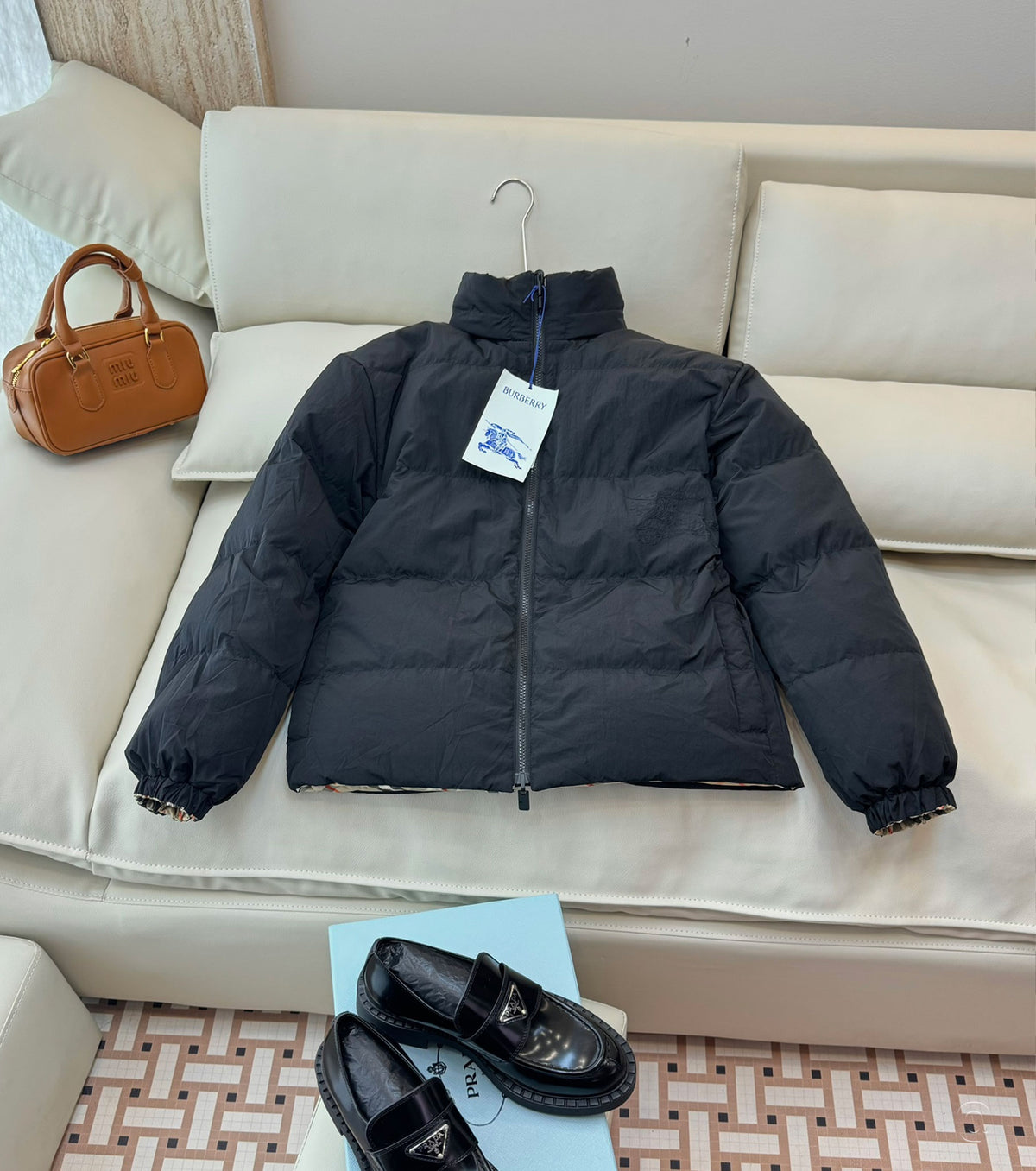 Дамско двулицево пухено яке