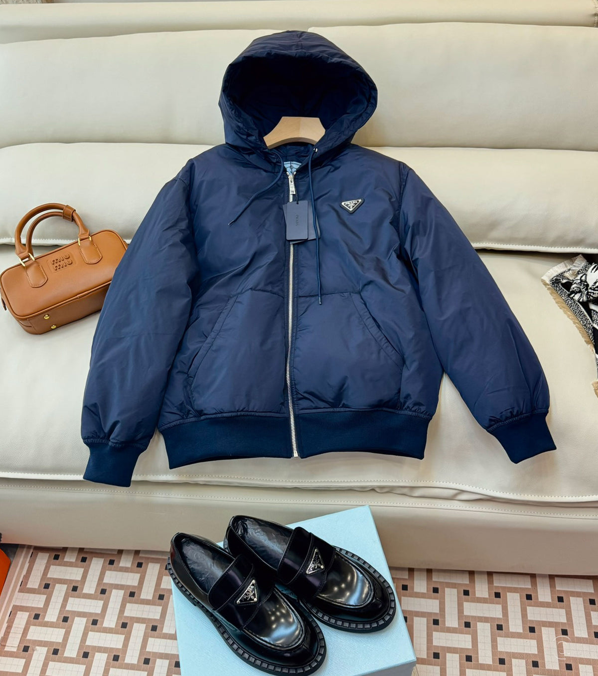 Дамско пухено яке