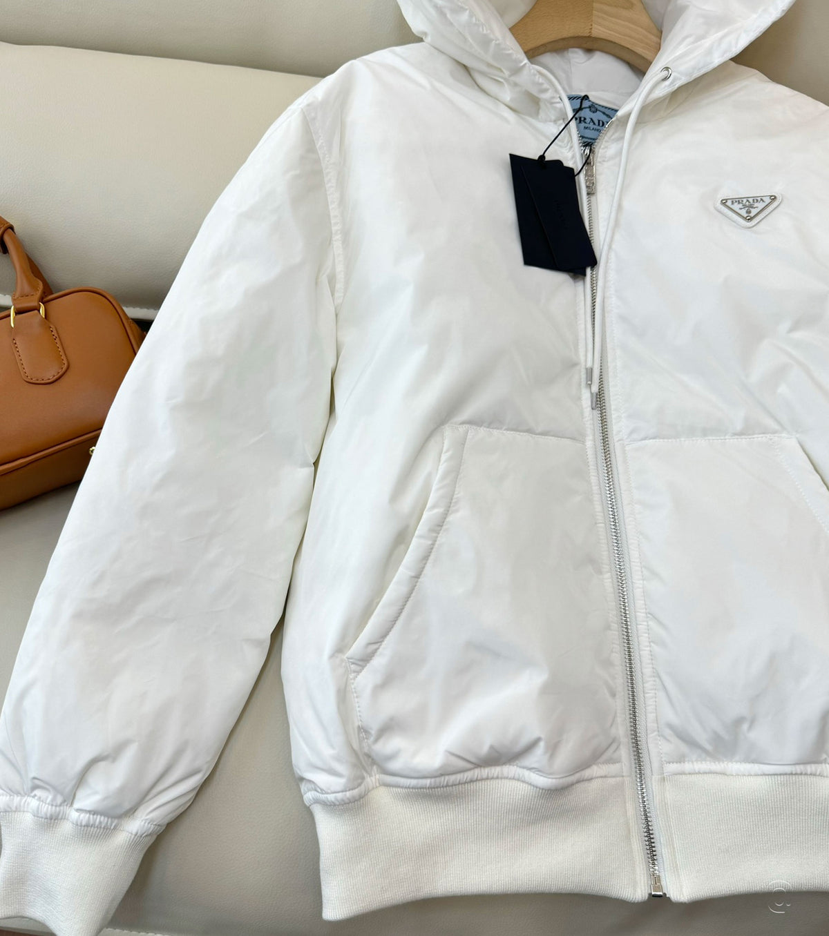 Дамско пухено яке