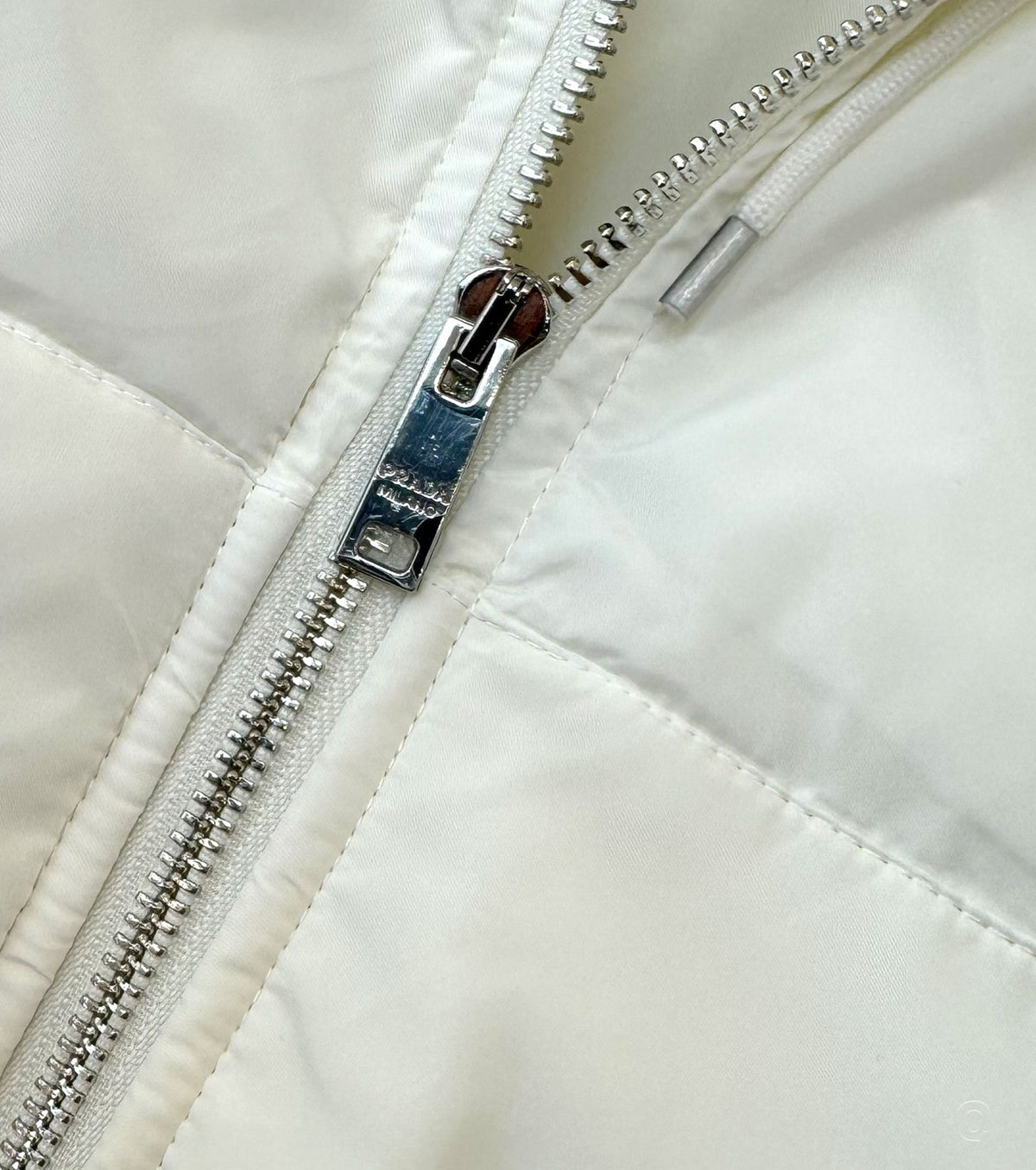 Дамско пухено яке