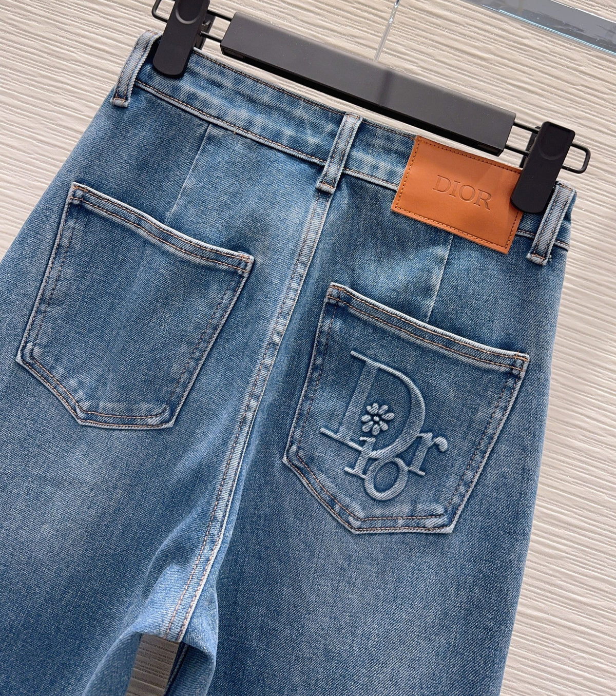 Дамски дънки