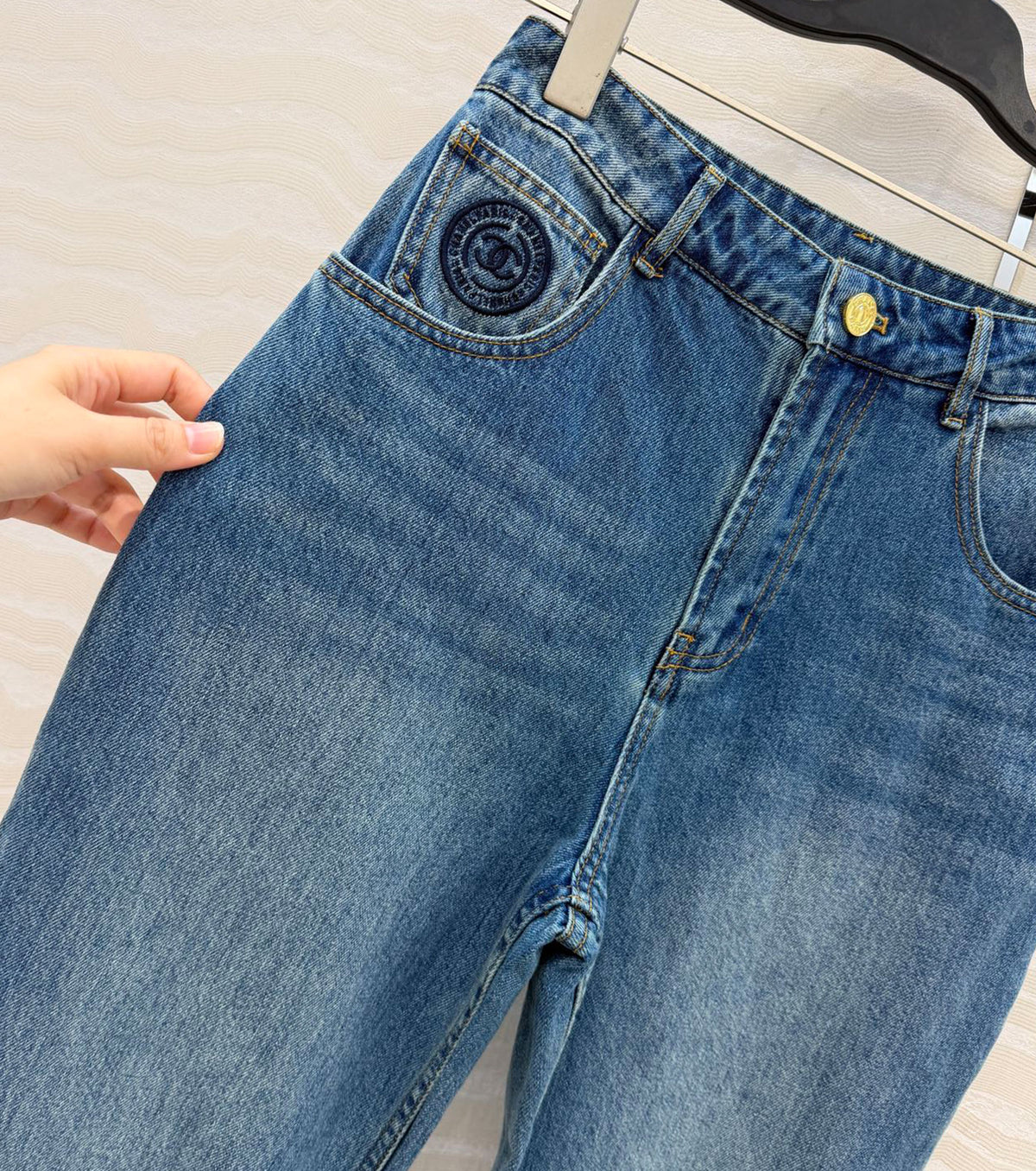 High waist jeans