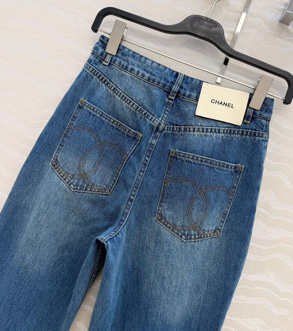 High waist jeans