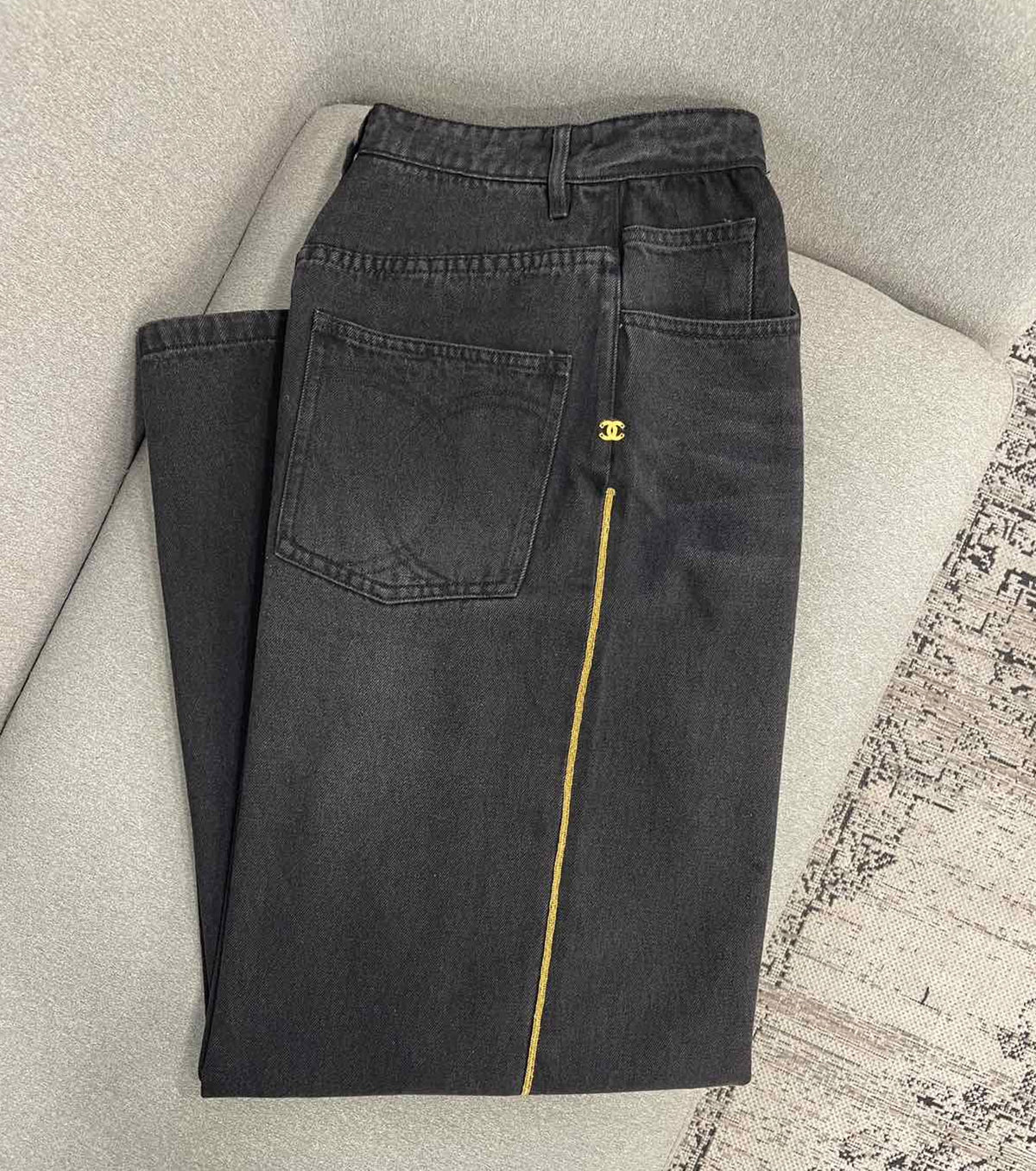 Women jeans