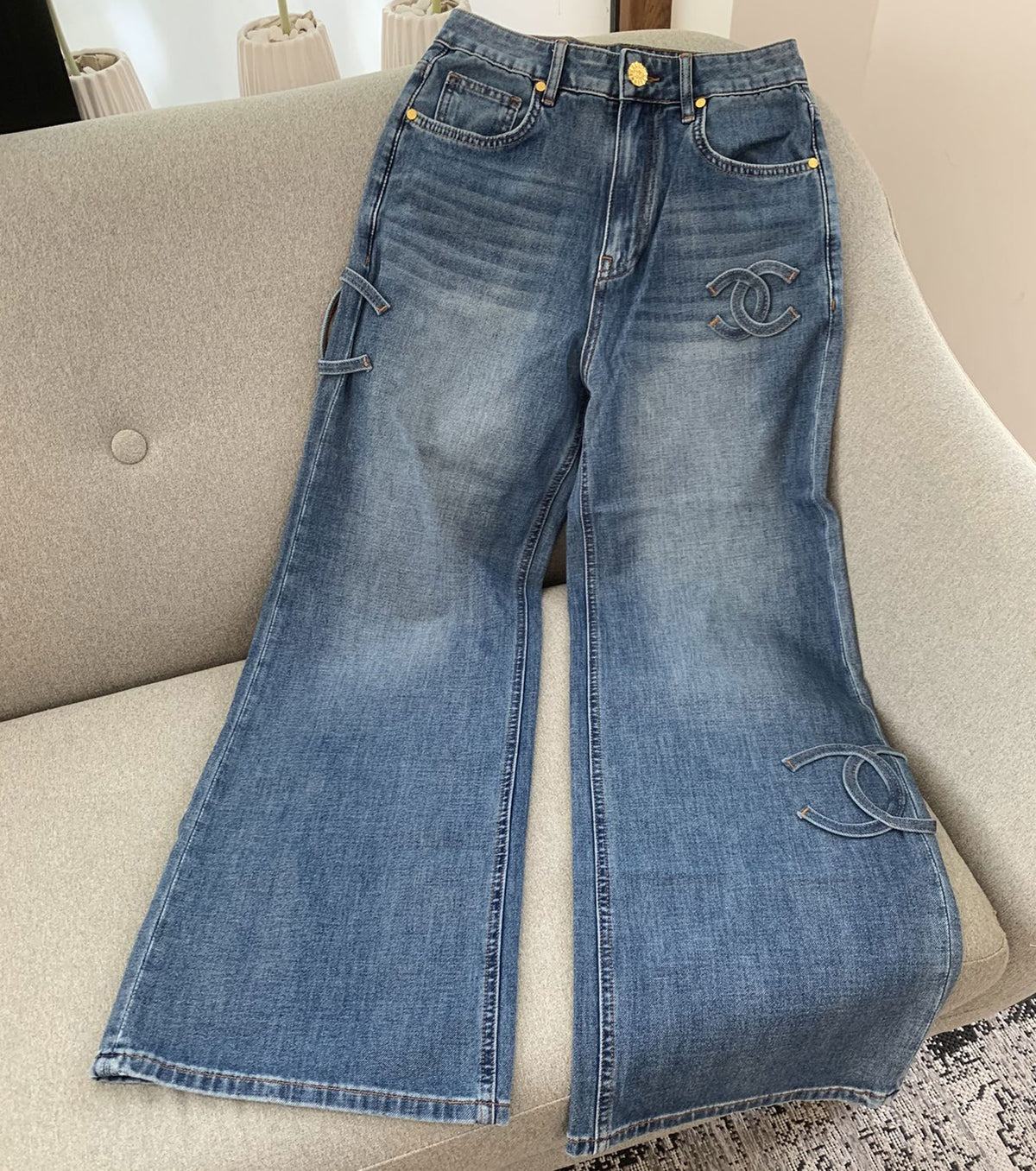 Women jeans