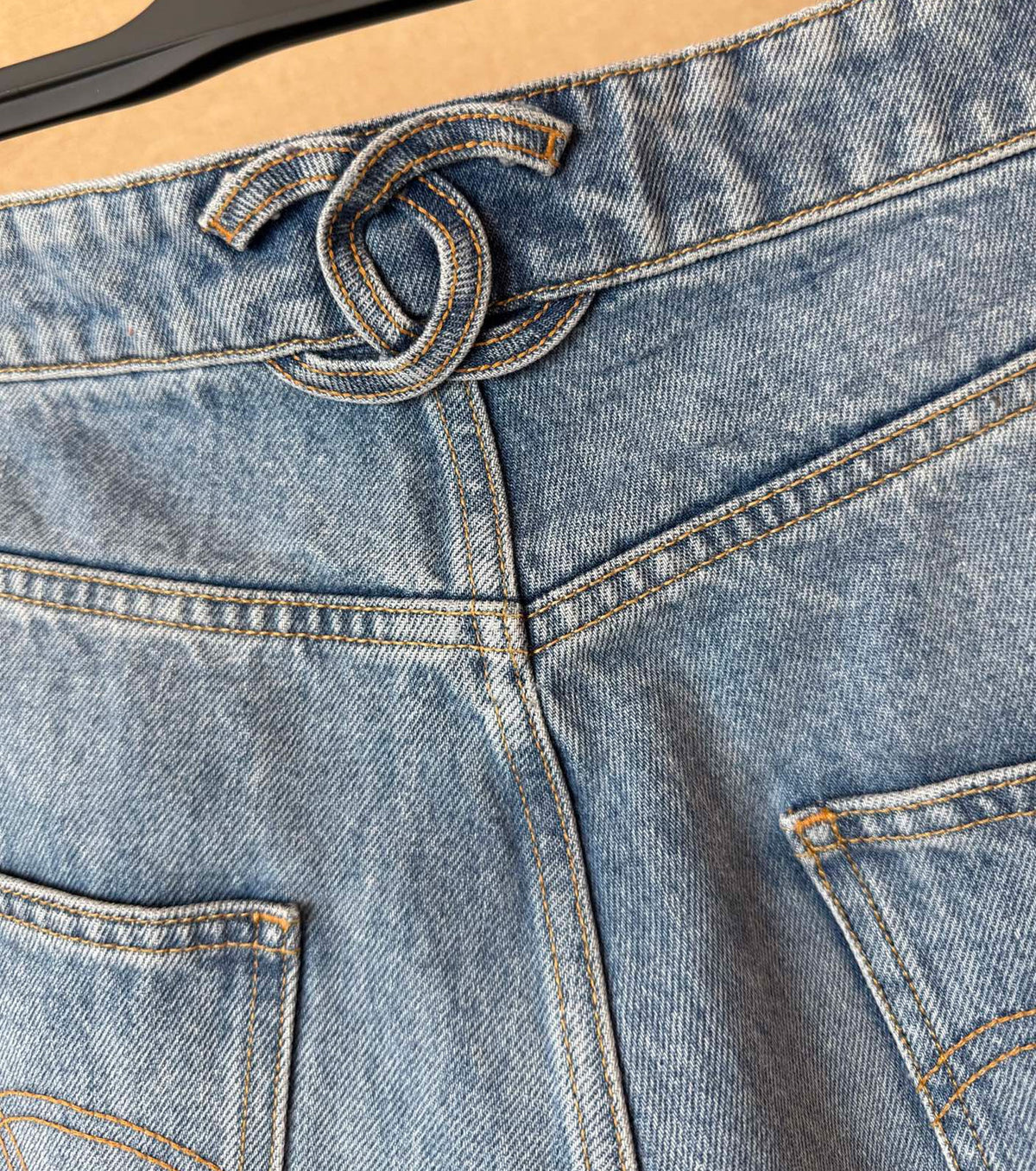 High waist jeans