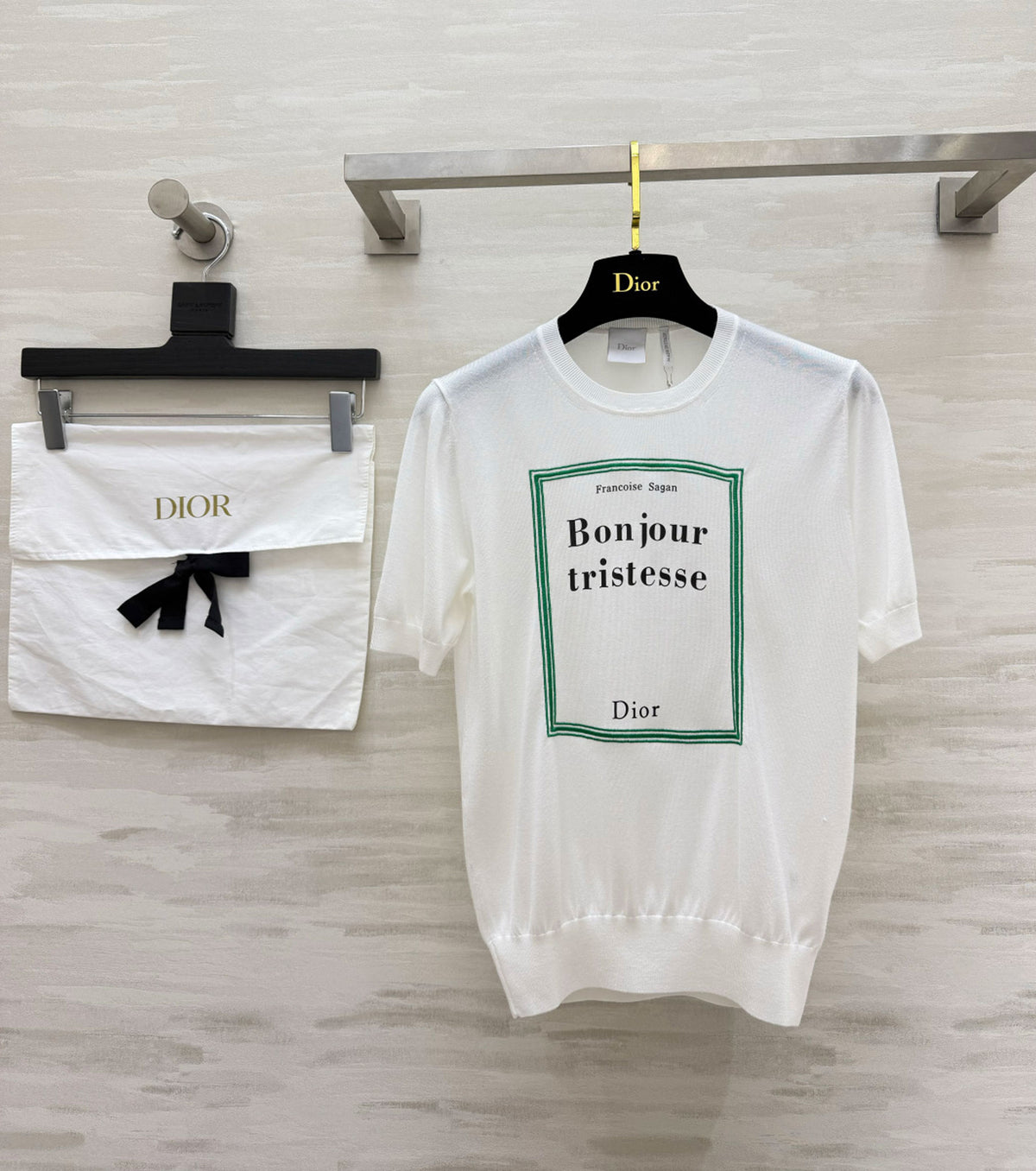 Book Cover Short-Sleeved Fitted Sweater