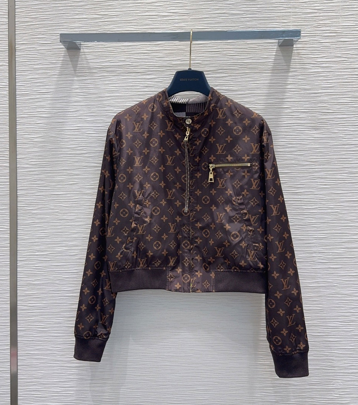 Дамска двулицева ветровка