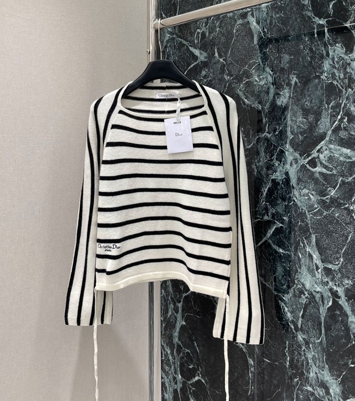 Дамски пуловер