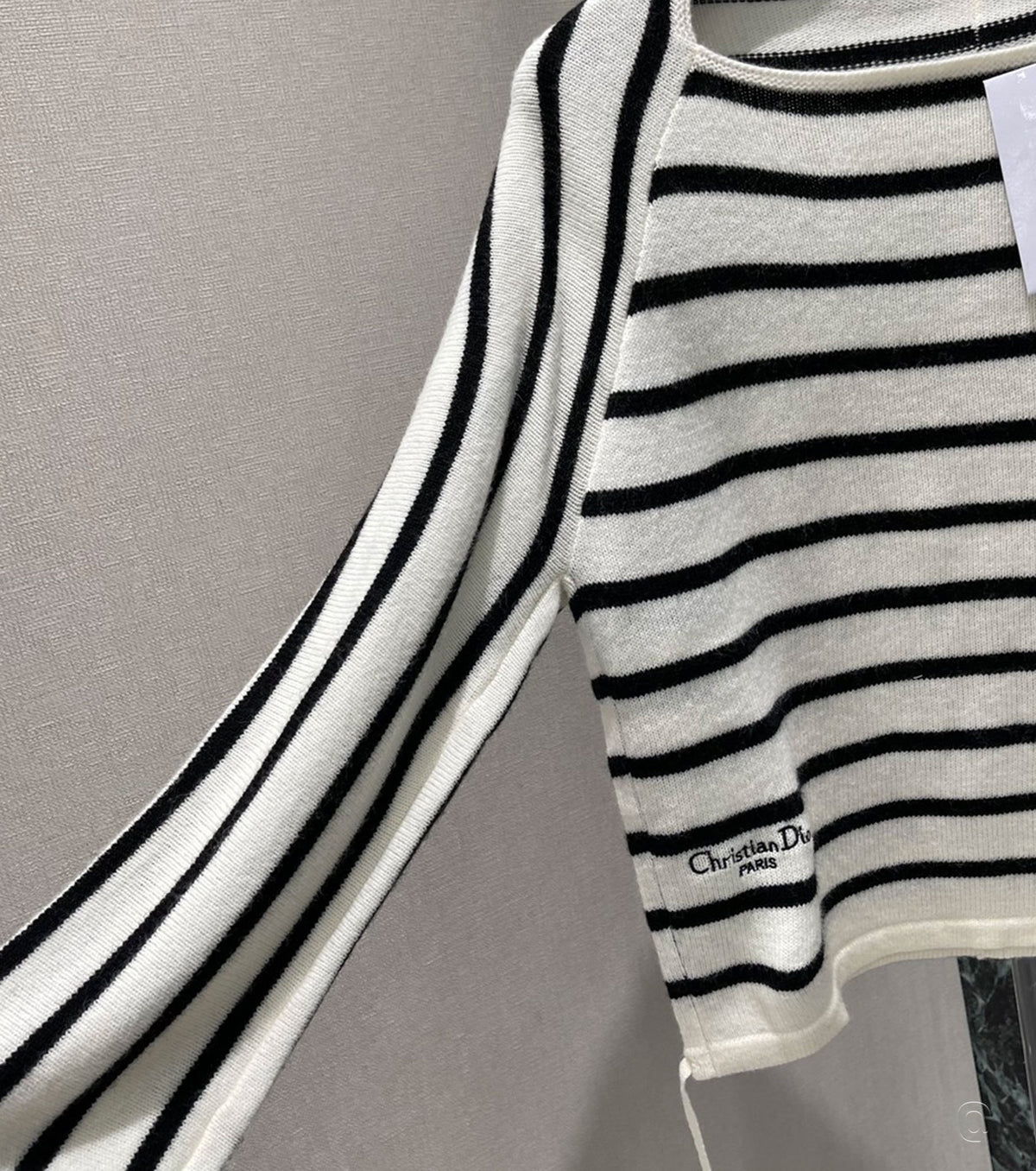 Дамски пуловер