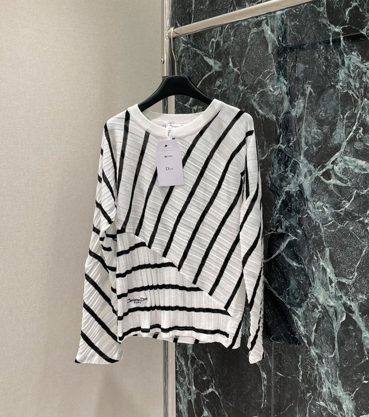 Дамски пуловер