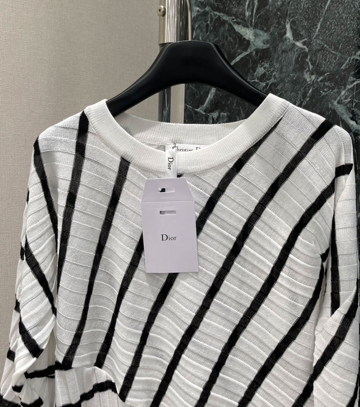 Дамски пуловер