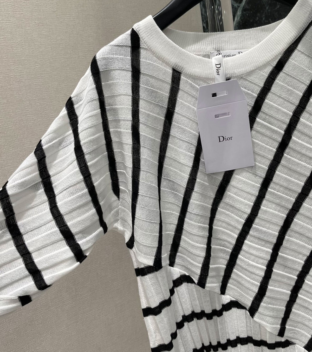 Дамски пуловер