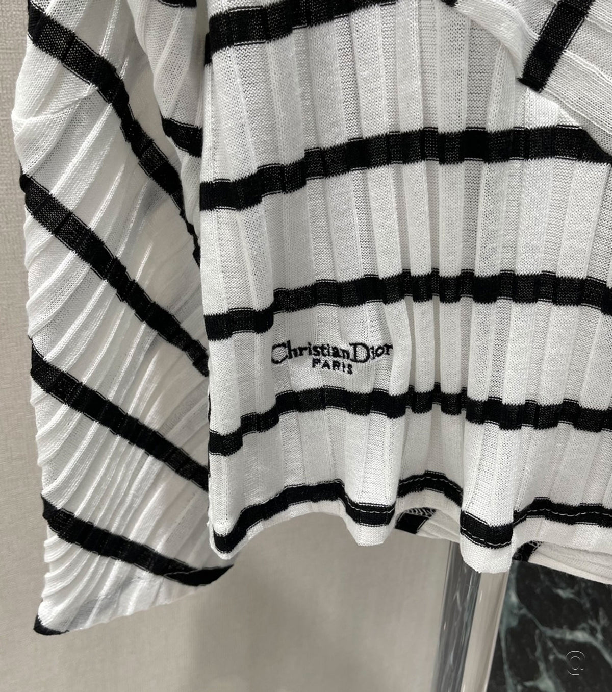 Дамски пуловер