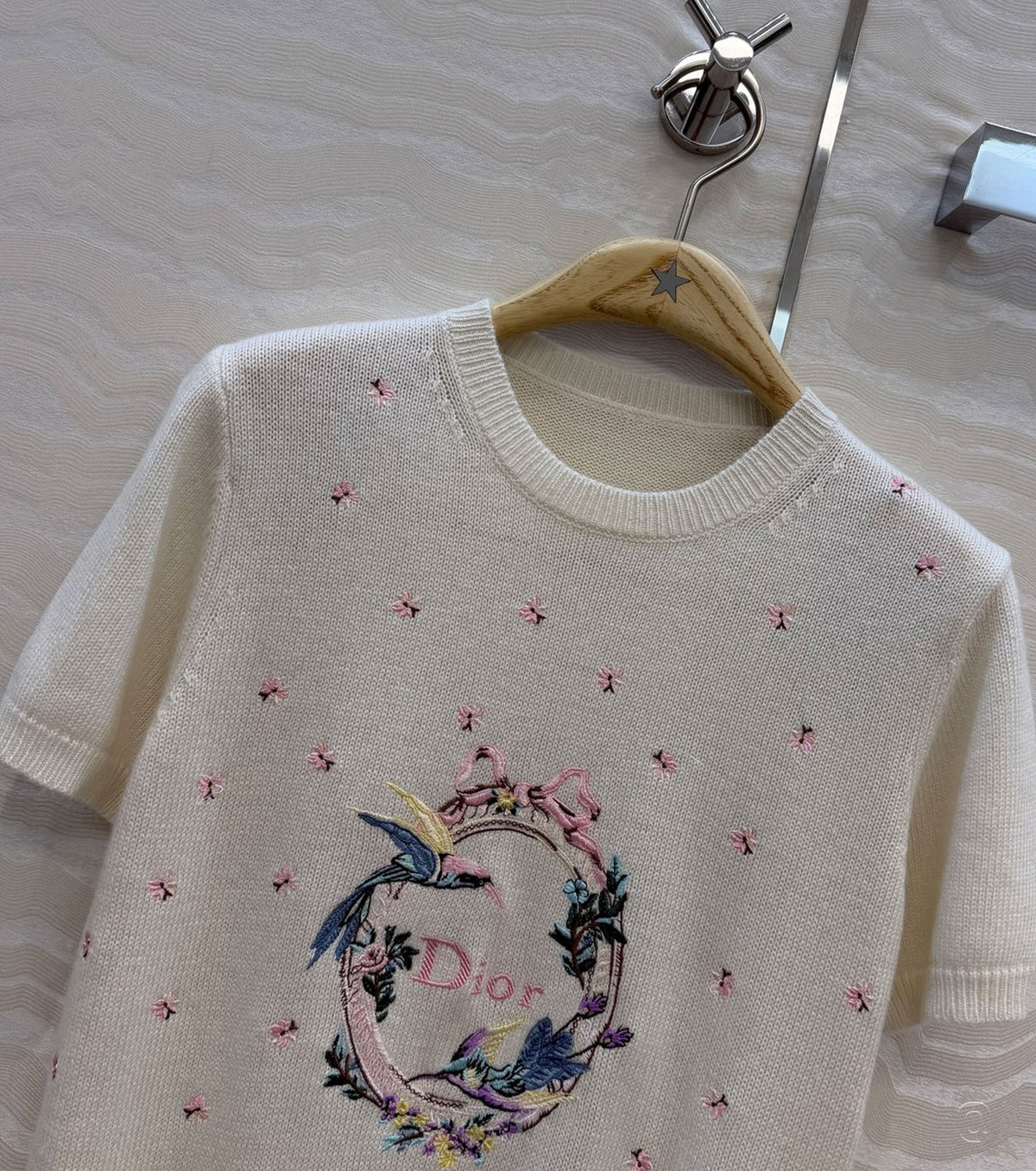 Qixi Embroidered Short-Sleeved Sweater