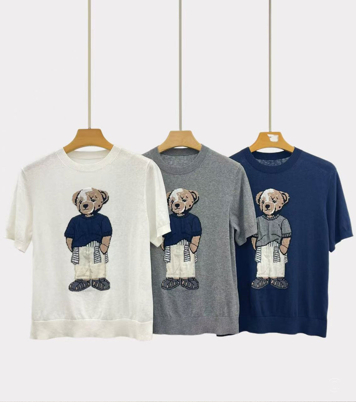 Short-sleeve sweater