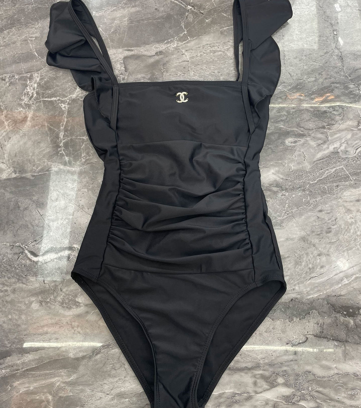 Бански костюм