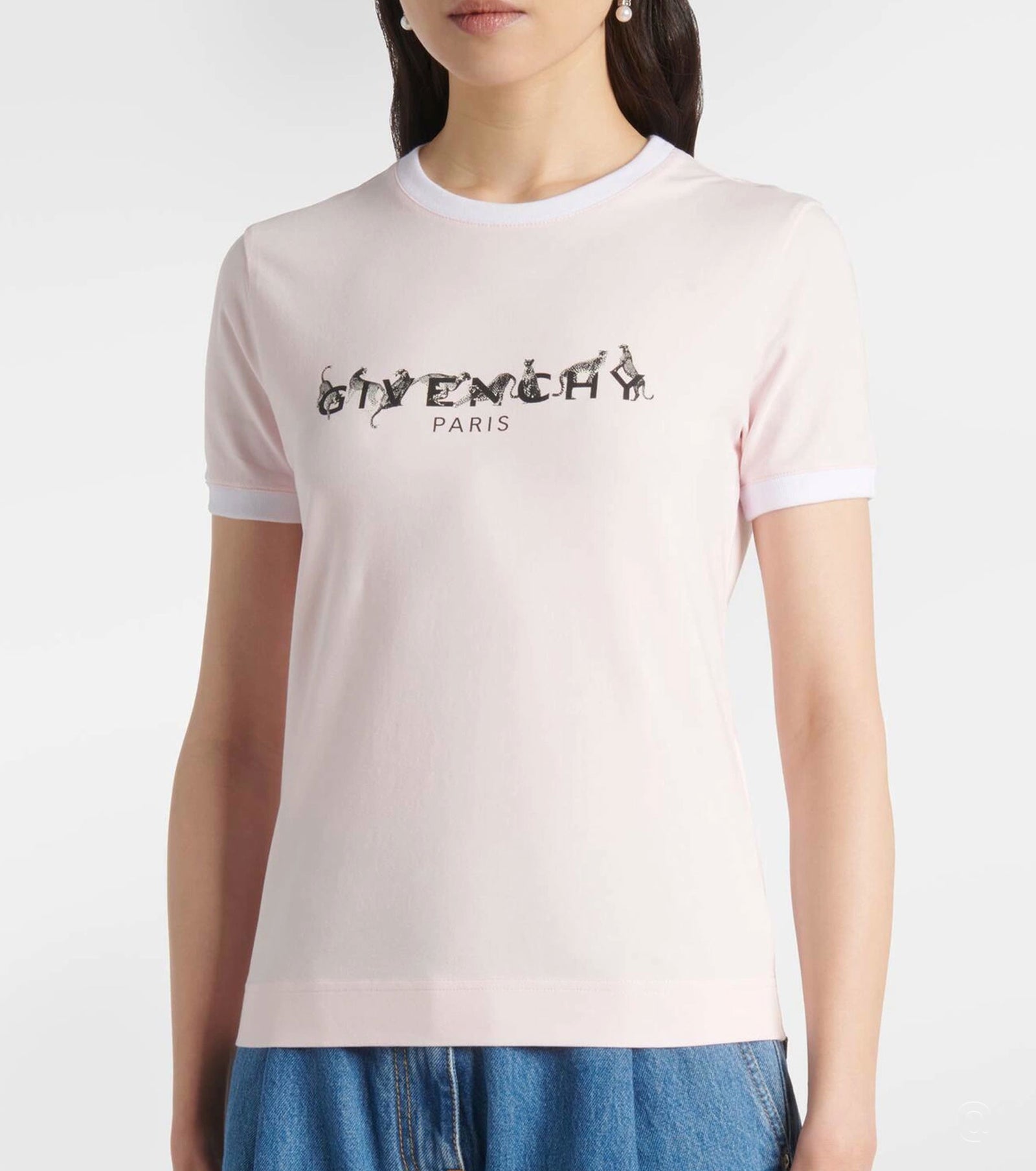 Front of pink t-shirt with leopard print - Fashion Dose