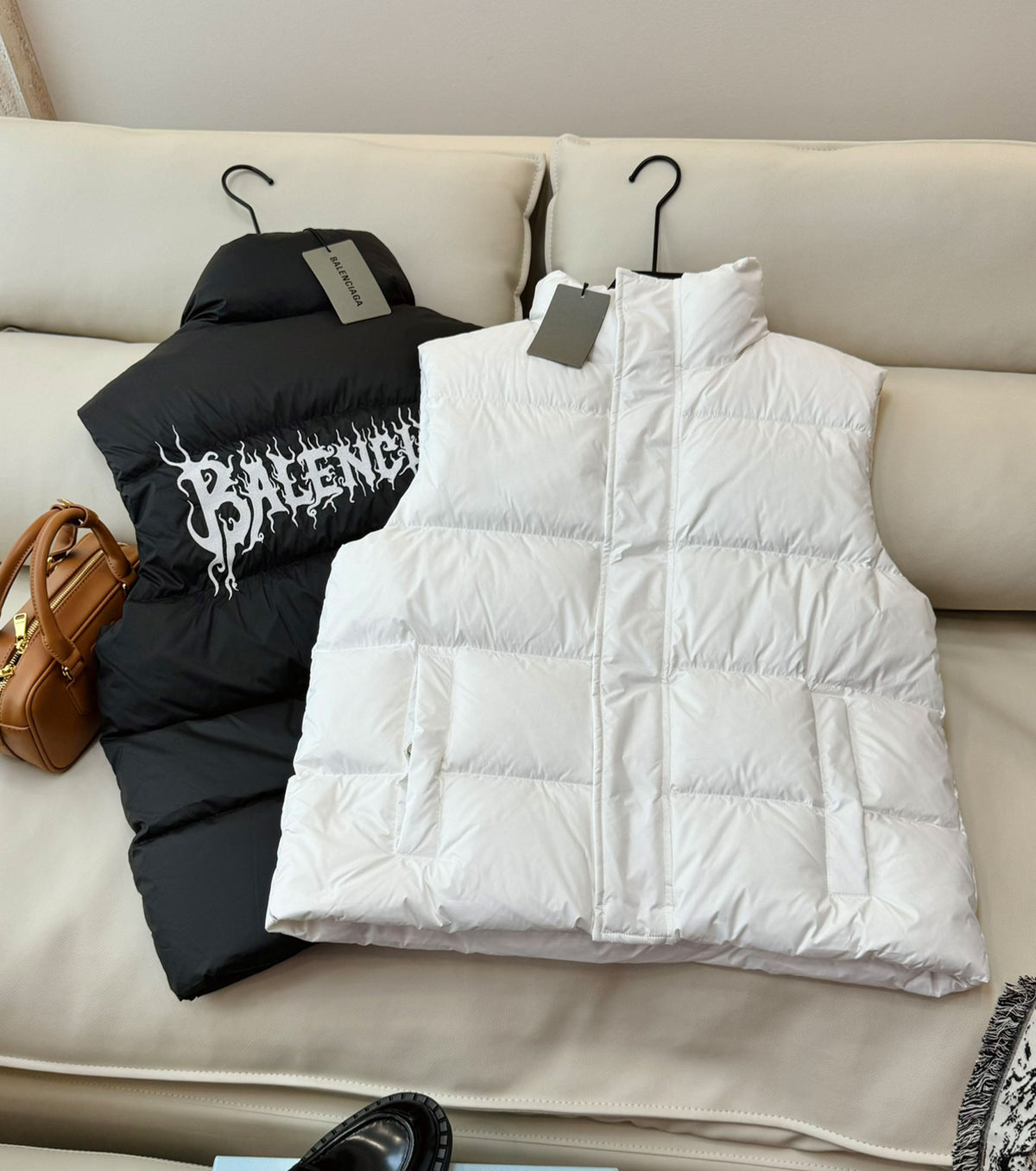 Дамски пухен елек