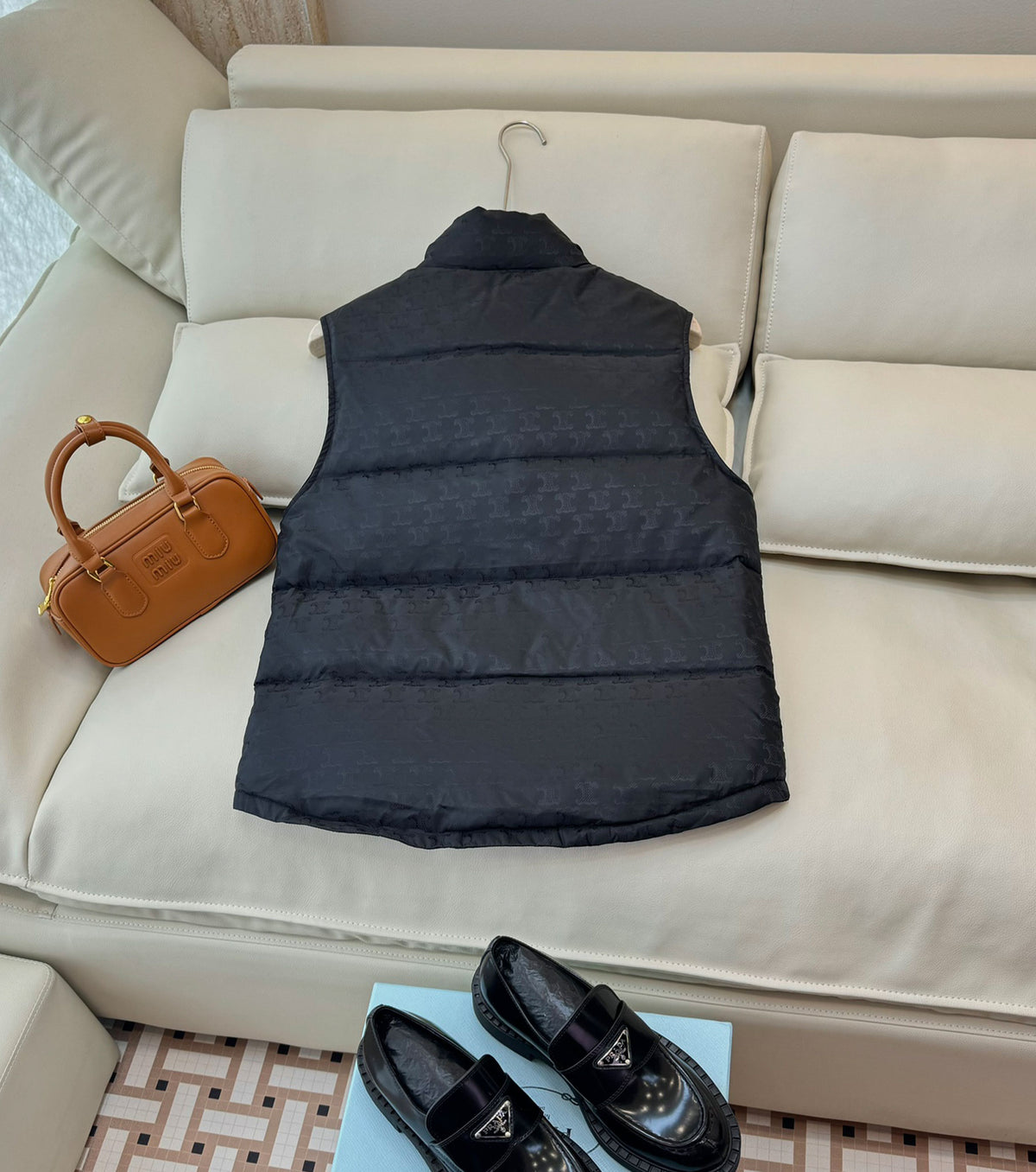 Дамски пухен елек