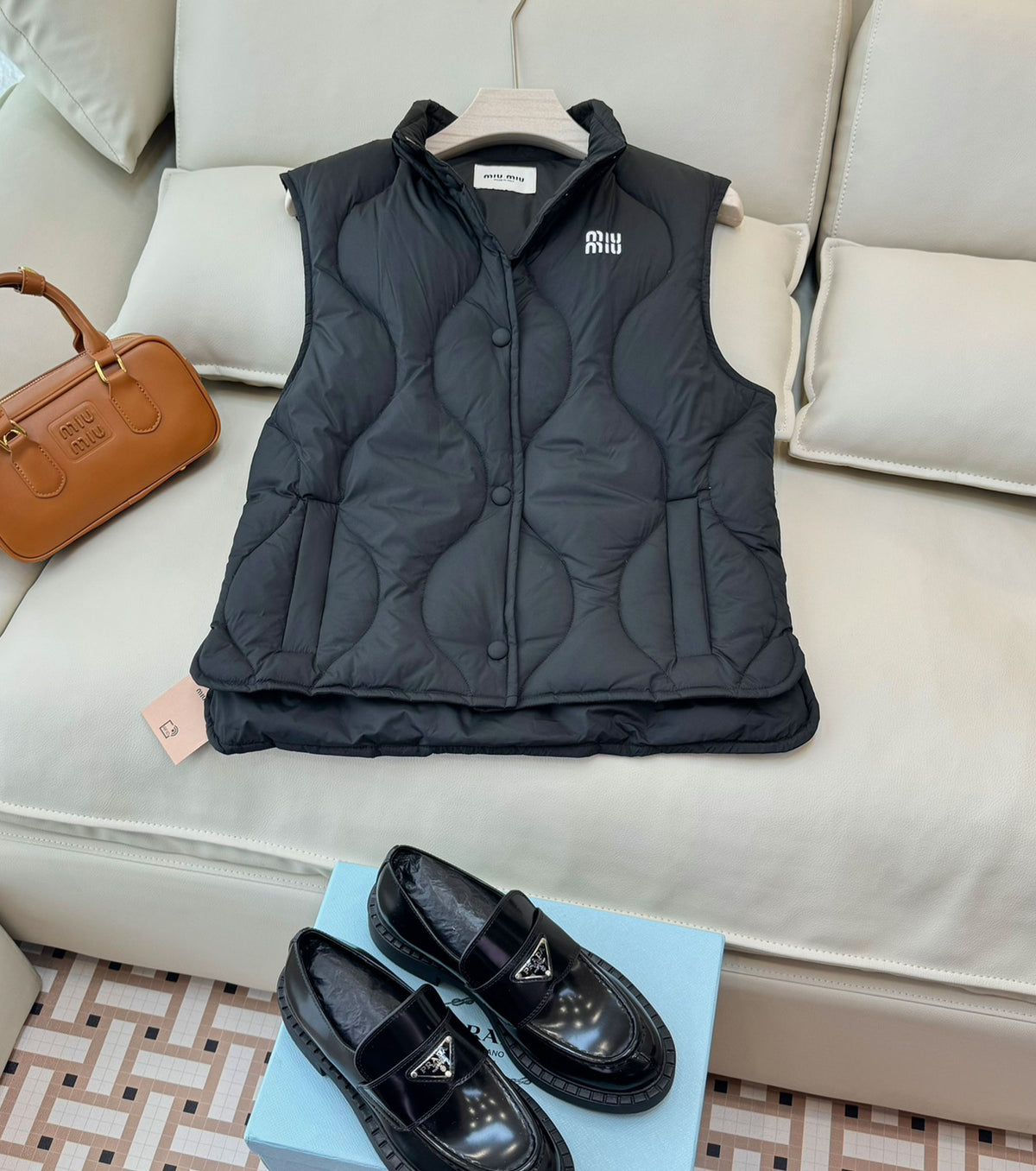 Дамски пухен елек