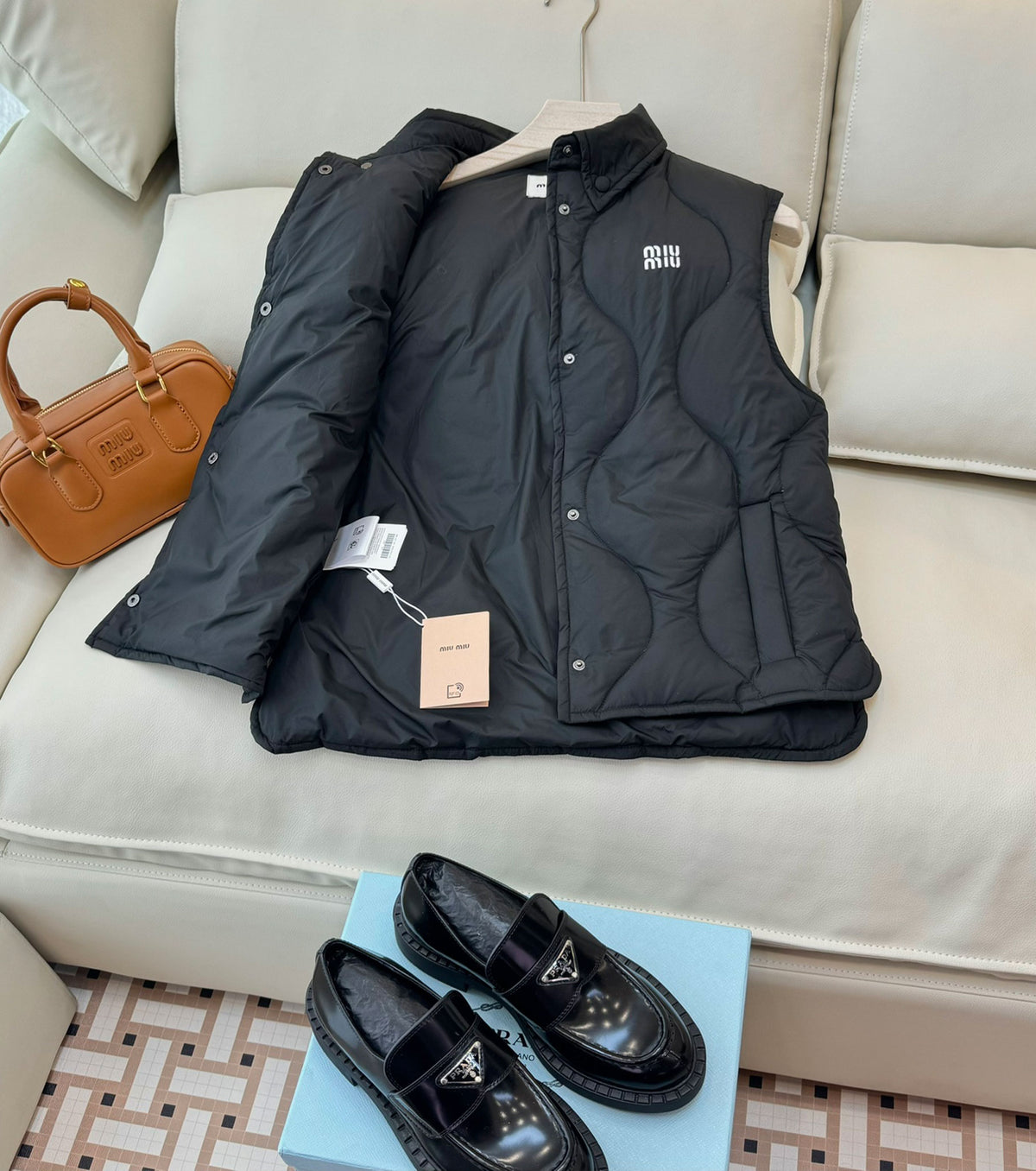 Дамски пухен елек