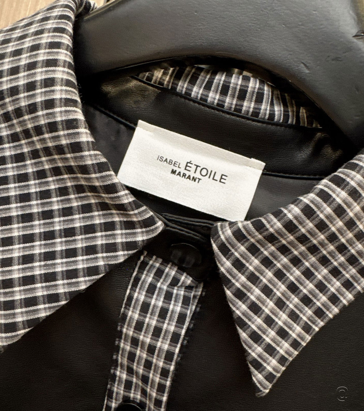 Дамски елек