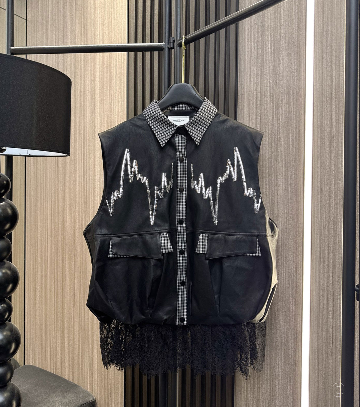 Дамски елек