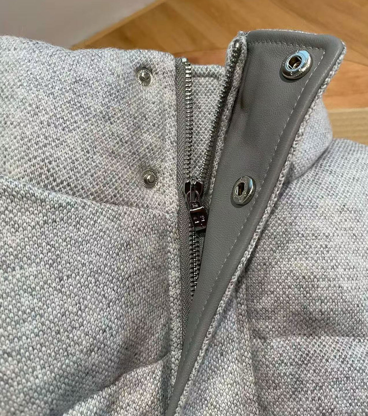 Дамски елек от гъши пух