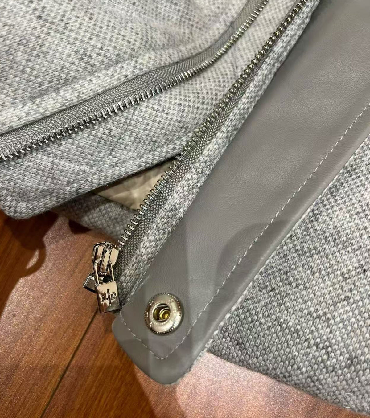 Дамски елек от гъши пух