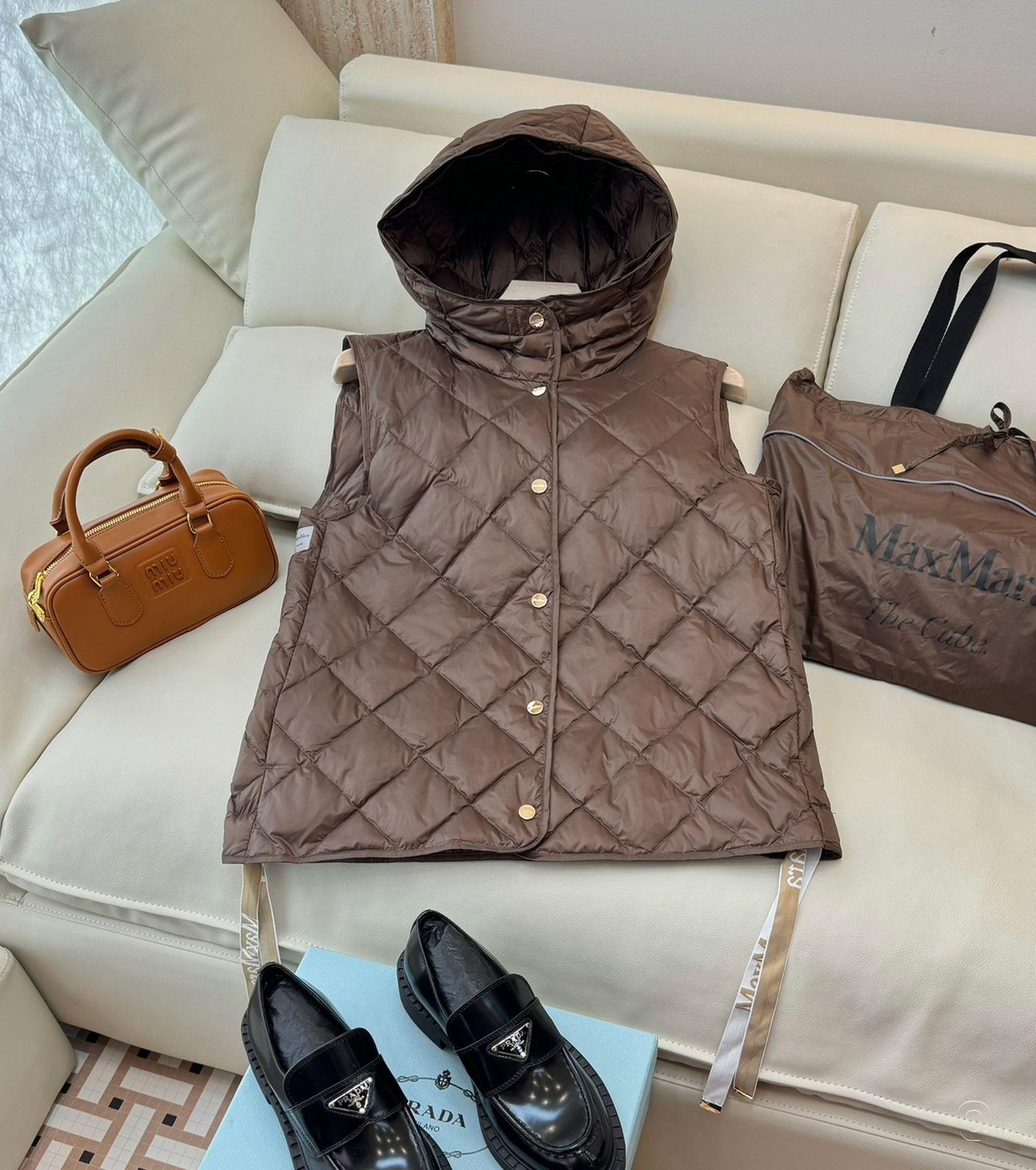 Дамски елек от гъши пух