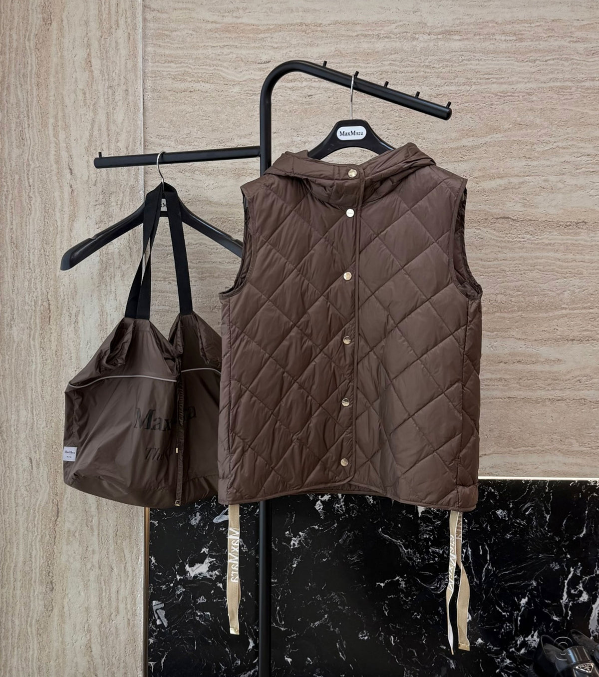 Дамски елек от гъши пух