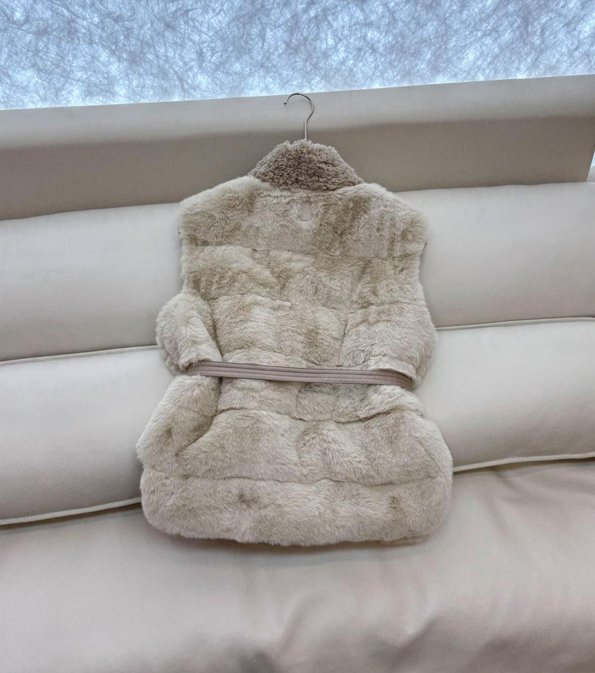 Дамски пухен елек